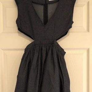 WOMEN'S SHORT DRESS WOOL GRAY WITH CUTOUTS BY TOBI